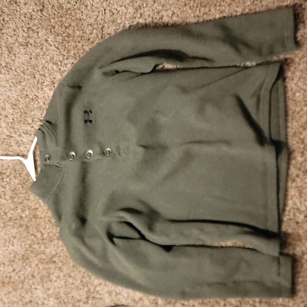 Underarmour L green quarter button sweater